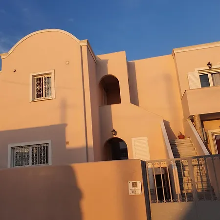 Kalamia's Cozy Pýrgos