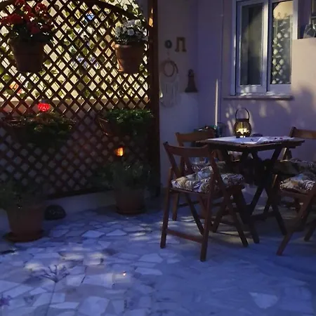 Lägenhet Kalamia's Cozy *