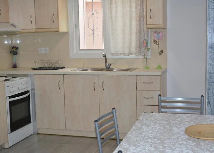 Kalamia's Cozy Appartamento Pýrgos