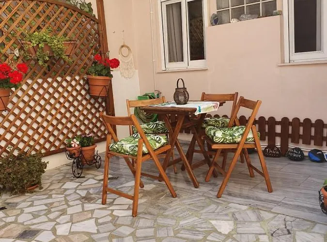 Kalamia's Cozy Appartamento Pýrgos