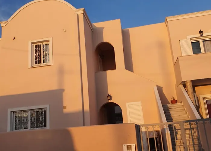 Kalamia's Cozy Pýrgos